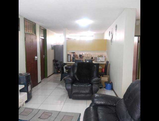 3 BEDROOM APARTMENT FOR SALE IN SUNNYSIDE